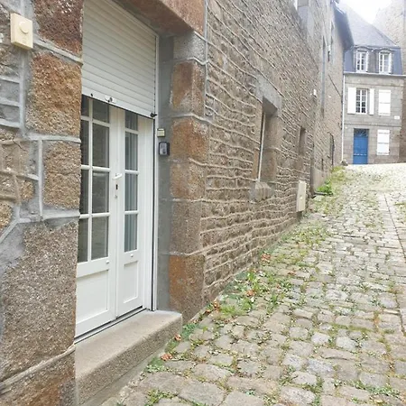 L'abrincat'studio, Centre Entre Donjon Et Vue Mont