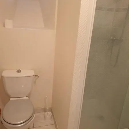 L'abrincat'studio, Centre Entre Donjon Et Vue Mont 公寓