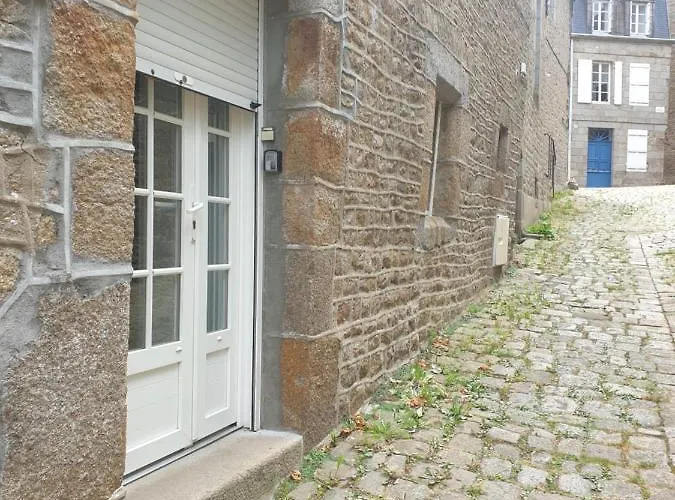 L'abrincat'studio, Centre Entre Donjon Et Vue Mont